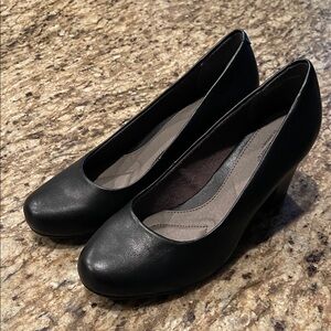 Cloudwalkers, black pumps, Size 10W